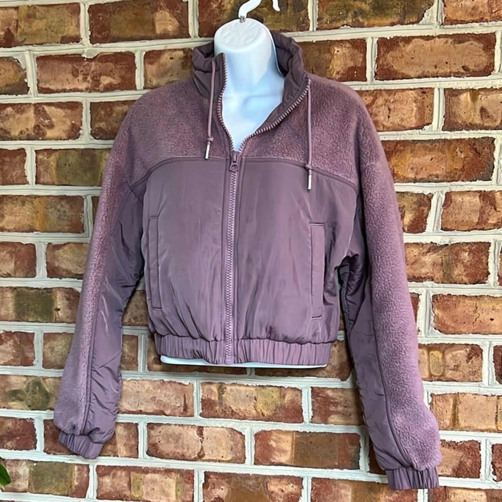 Urban Outfitters Purple Full Zip Teddy Jacket Cropped Style. Small